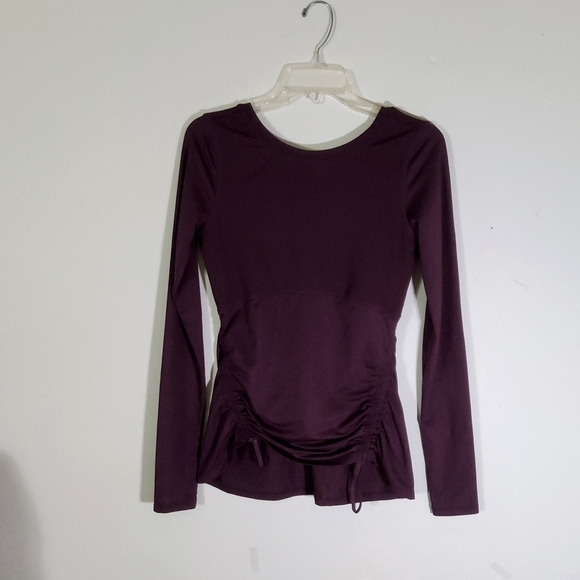 Fabletics pullover top. Missing Size & fabric tag Pit-pit 16" - Picture 1 of 4